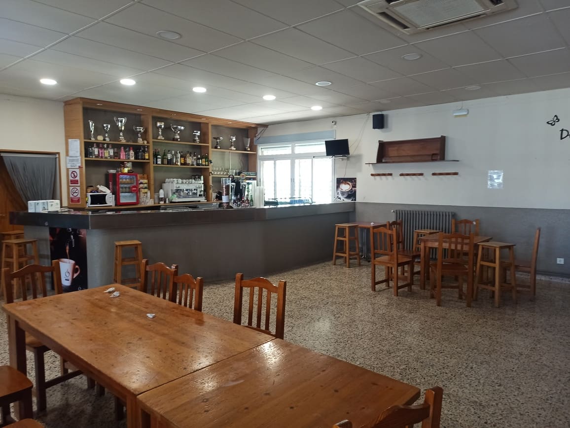 bar